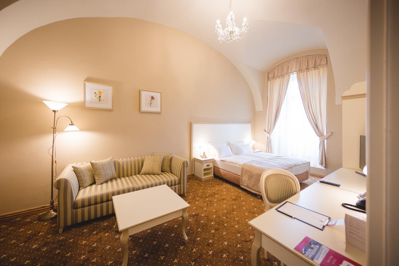 Hotel Gino Park Palace Považská Bystrica Esterno foto
